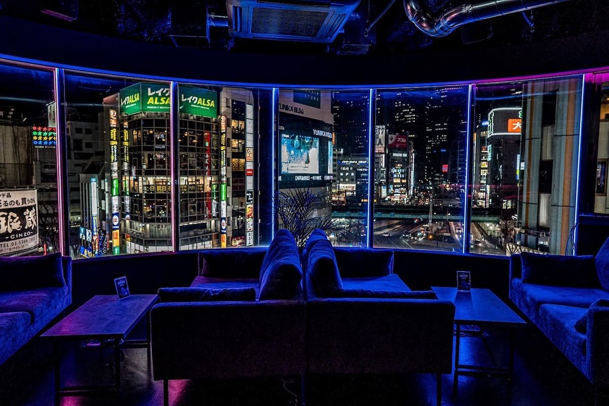 Best Things to Do in Shinjuku at Night (Nightlife)